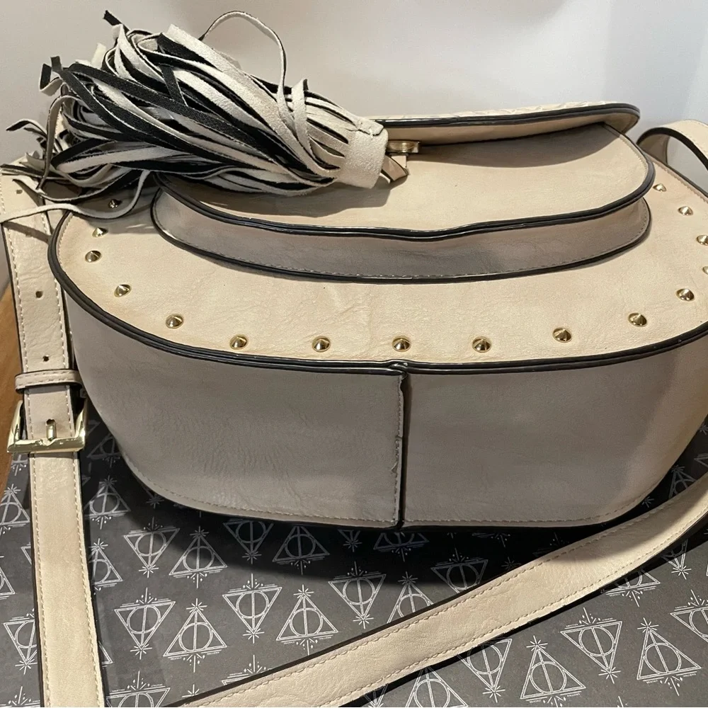 Steve Madden Cream Crossbody Bag with Tassel - Picture 2 of 7